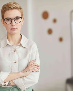 successful-businesswoman-8TGVDMB-scaled.jpg